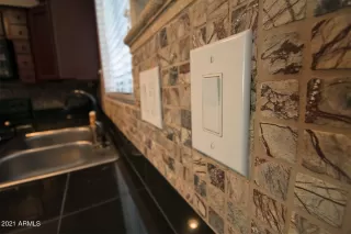 Photo #4: 6229059 Listing