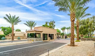 Photo #4: 6229116 Listing