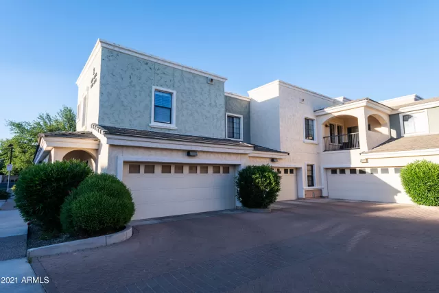 MLS: 6229135 Condo For Sale