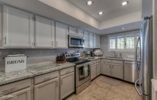 Photo #4: 6229153 Listing