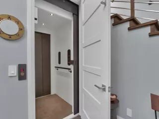 Photo #6: 6229212 Listing