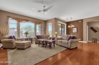 Photo #6: 6229313 Listing