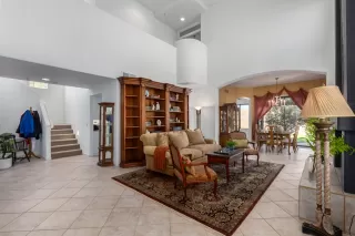 Photo #4: 6229316 Listing
