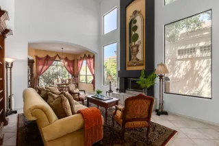 Photo #5: 6229316 Listing