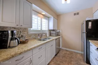 Photo #3: 6229496 Listing