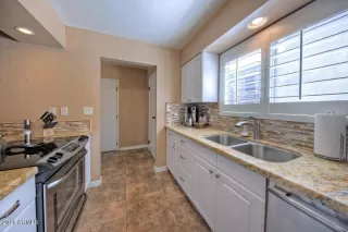 Photo #5: 6229496 Listing