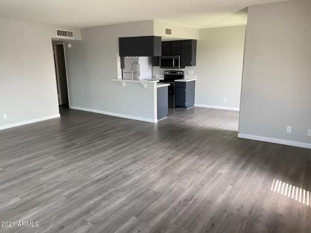 MLS: 6229504 Condo For Sale