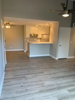 Photo #2: 6229550 Listing