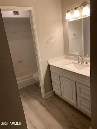 Photo #3: 6229550 Listing