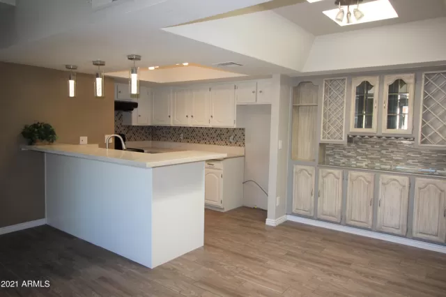 MLS: 6229573 Condo For Sale