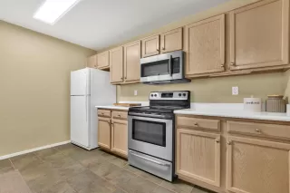 Photo #5: 6229600 Listing 