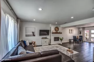 Photo #4: 6229912 Listing