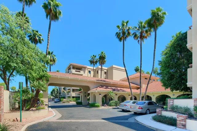 MLS: 6229916 Condo For Sale