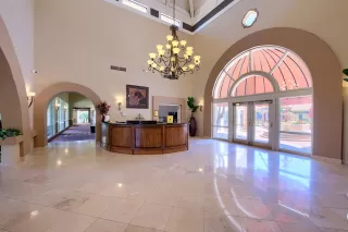 Photo #2: 6229916 Listing 