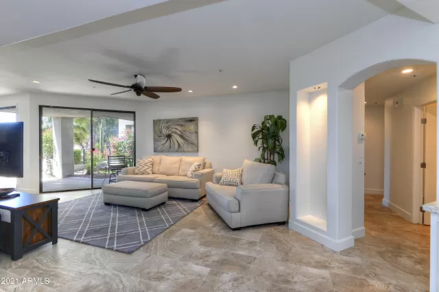 MLS: 6229926 Condo For Sale