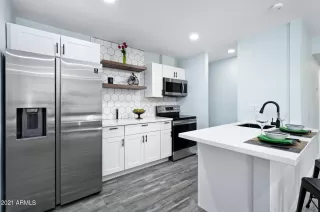 Photo #4: 6229975 Listing