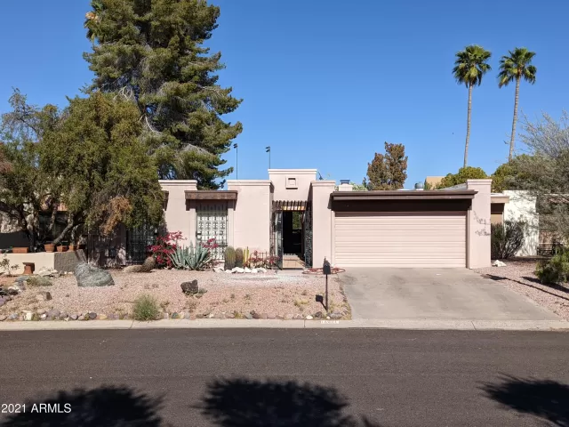 MLS: 6230020 Condo For Sale