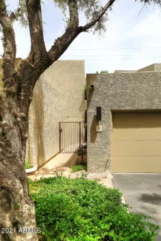 Photo #2: 6230052 Listing