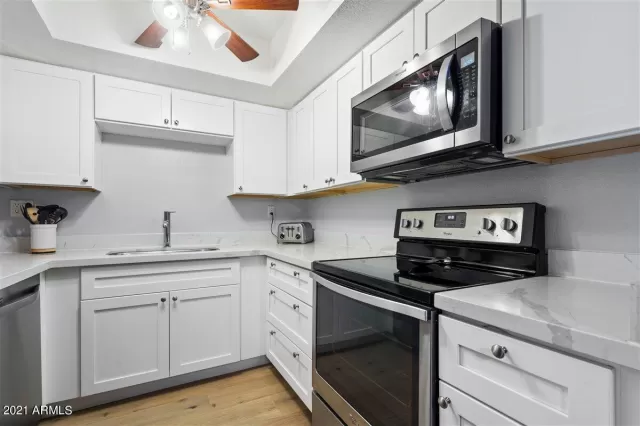 MLS: 6230064 Condo For Sale