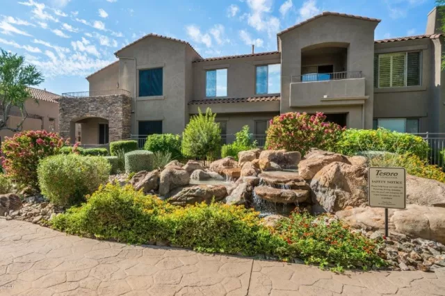 MLS: 6230072 Condo For Sale