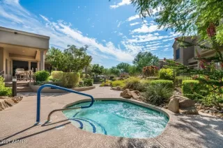 Photo #5: 6230072 Listing