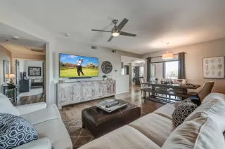 Photo #4: 6230111 Listing