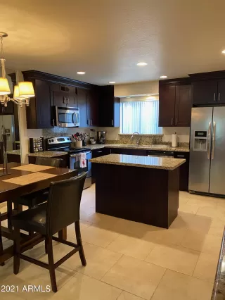 Photo #4: 6230129 Listing