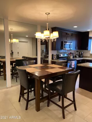 Photo #5: 6230129 Listing