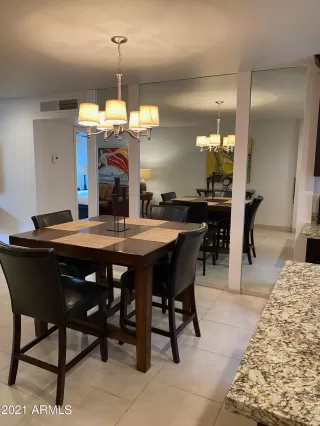 Photo #6: 6230129 Listing