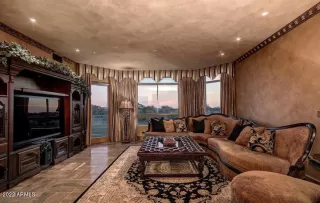 Photo #3: 6230414 Listing