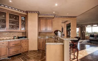 Photo #6: 6230414 Listing