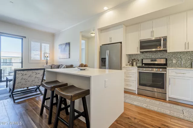 MLS: 6230469 Condo For Sale