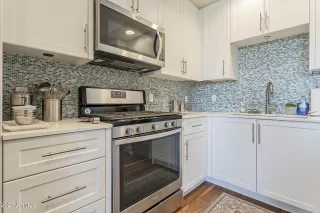 Photo #4: 6230469 Listing