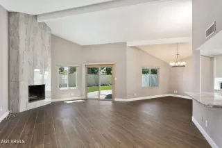 Photo #4: 6230509 Listing