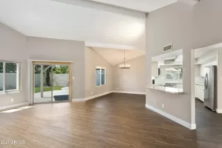 Photo #5: 6230509 Listing