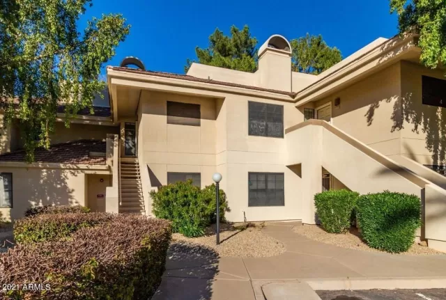 MLS: 6230999 Condo For Sale