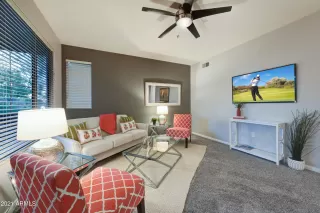 Photo #5: 6231006 Listing
