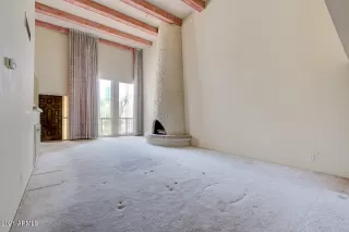 Photo #5: 6231196 Listing