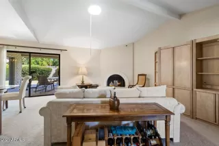 Photo #2: 6231299 Listing