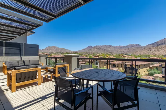 MLS: 6231317 Condo For Sale