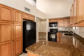 Photo #6: 6231347 Listing