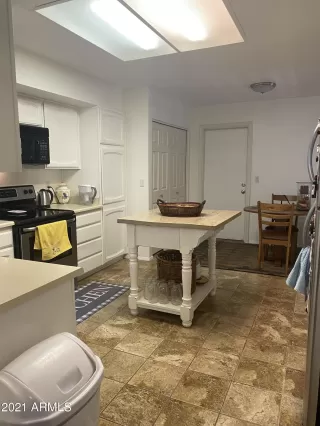 Photo #4: 6231651 Listing