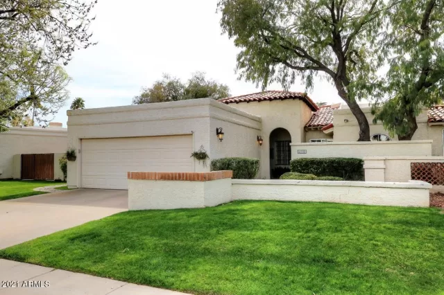 MLS: 6231735 Condo For Sale