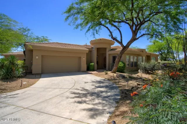 MLS: 6231775 Condo For Sale