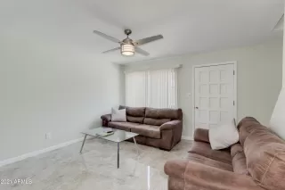 Photo #5: 6231836 Listing