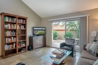 Photo #2: 6231974 Listing 