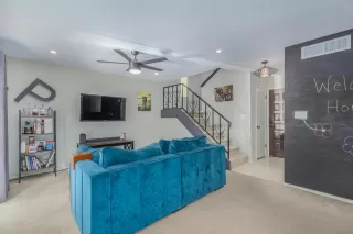 Photo #5: 6232006 Listing