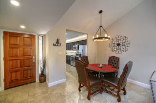 Photo #2: 6232008 Listing 