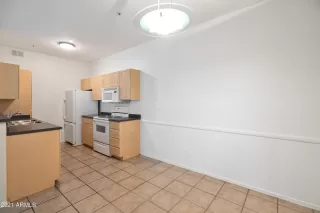 Photo #6: 6232037 Listing