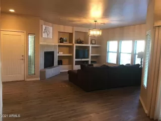 Photo #2: 6232051 Listing 